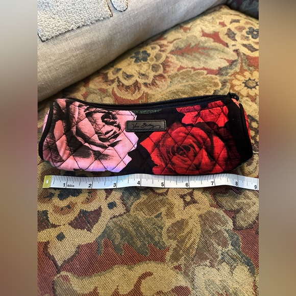 Like New Vera Bradley case - Picture 4 of 6